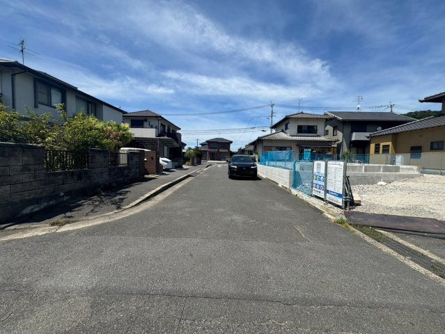Adoble+ーアドブル＋小倉南区朽網東6丁目1期　【小倉南区　新築戸建て】の前面道路含む現地写真|現地撮影　2026,7,31　Adoble+ーアドブル＋小倉南区朽網東6丁目1期　【小倉南区　新築戸建て】