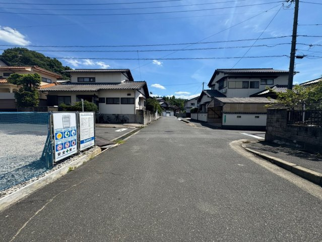 Adoble+ーアドブル＋小倉南区朽網東6丁目1期　【小倉南区　新築戸建て】の前面道路含む現地写真|現地撮影　2026,7,31　Adoble+ーアドブル＋小倉南区朽網東6丁目1期　【小倉南区　新築戸建て】