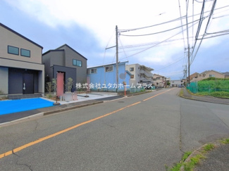 【前面道路含む現地写真】 | 東大和市仲原3丁目　新築戸建【全2棟】