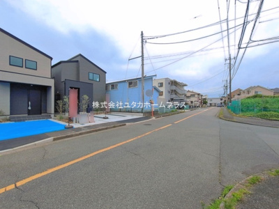 【前面道路含む現地写真】 | 東大和市仲原3丁目　新築戸建【全2棟】