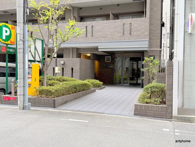 レジディア京町堀　仲介手数料無料のエントランス