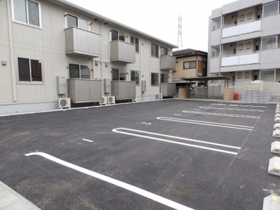 【駐車場】 | ル　ソレイユ湯田