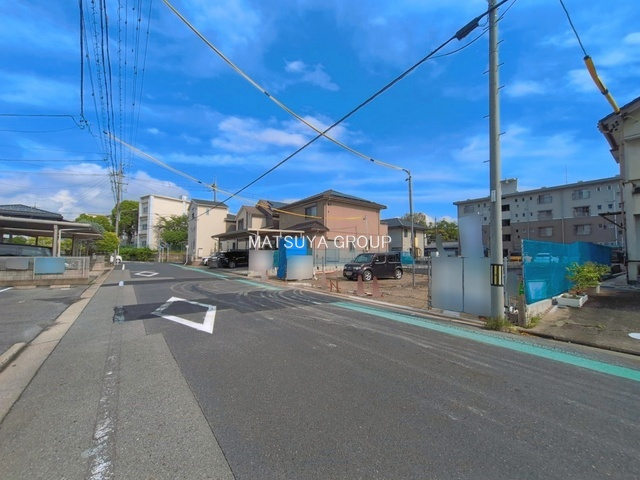 【前面道路含む現地写真】の画像