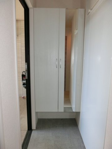 シャトレーパインの玄関