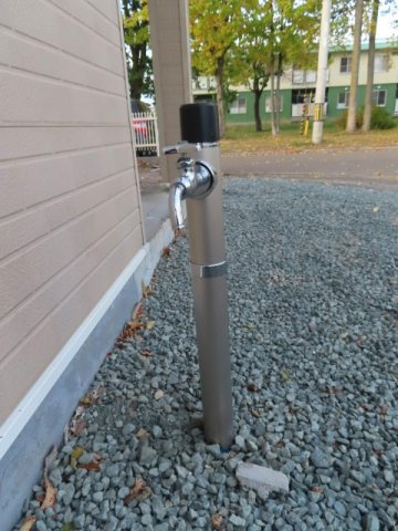 北見市緑町６丁目２番１号　中古売家の前面道路含む現地写真|【前面道路】