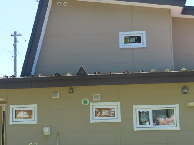 北見市緑町６丁目２番１号　中古売家の外観|【リフォーム中】窓はトリプルサッシに交換致します。