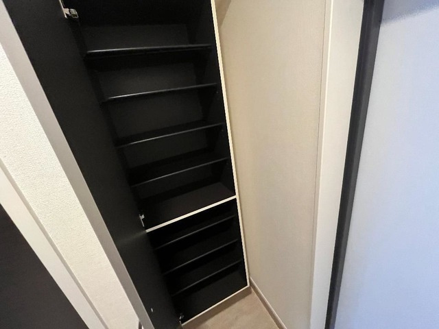 メゾン　ド　アミュレットの収納