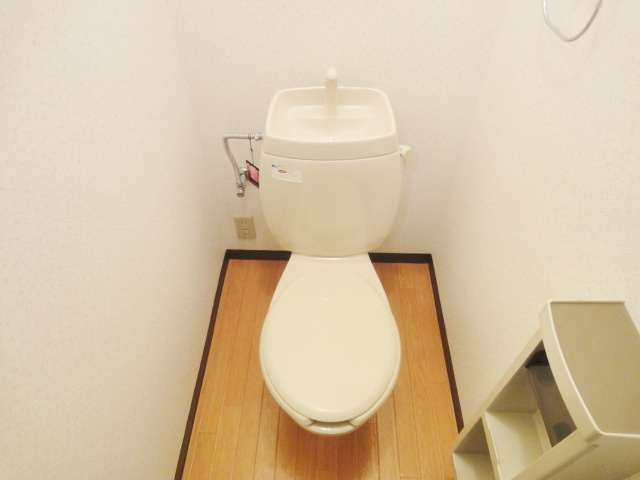 イーストハウスのトイレ|※同建物の類似写真となります。