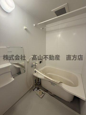 直方市大字上頓野のアパートの浴室