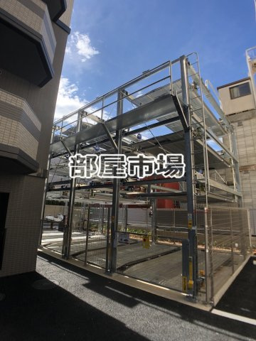 GENOVIA隅田川westskygardenの駐車場