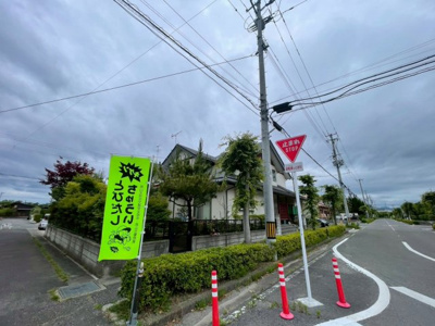 【前面道路含む現地写真】 | 郡山市富久山町八山田字山道 玄関吹抜け 5LDK
