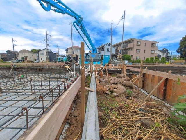 【前面道路含む現地写真】 | 日当たりの良いお家は嬉しいですよね。それぞれ価値観が分かれる箇所です、実際に内覧して日当たりの心地よさをご体感下さいね♪