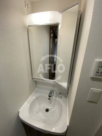 プレサンス天神橋筋六丁目ヴォワールの洗面所|プレサンス天神橋六丁目ヴォワール　独立洗面化粧台