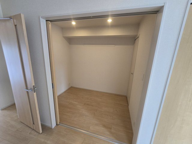 Ⅱ102号　室内