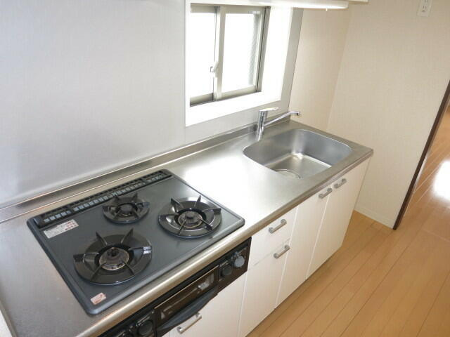 調布市八雲台１丁目の賃貸マンションのキッチン