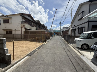 【前面道路含む現地写真】 | 【プレイワーク式内町】旭小・新築建売・4LDK（泉大津駅側の式内町） | 前面道路含む現地写真です