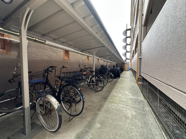ライオンズマンション舞子の駐輪場