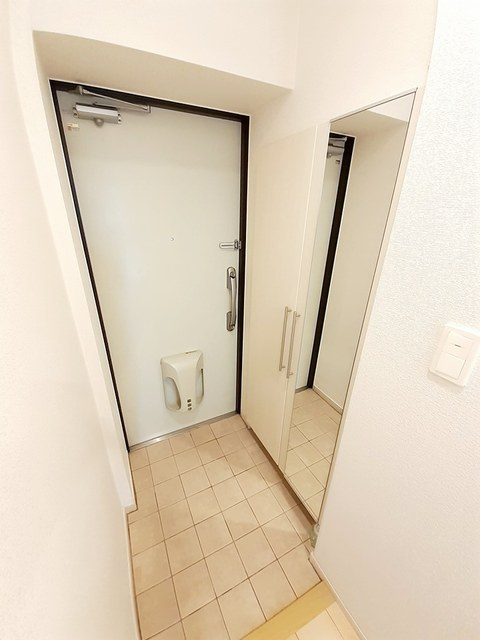 いちご館Ⅱの玄関