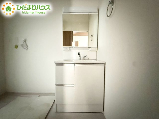 桶川市上日出谷南6期　新築戸建　グラファーレ01の独立洗面台