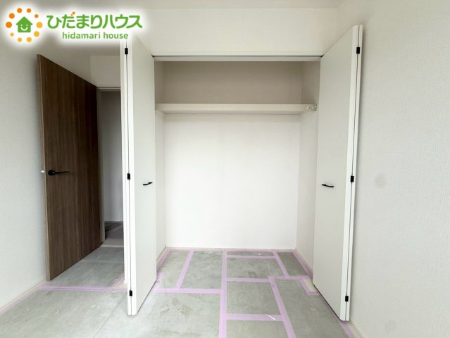 桶川市上日出谷南6期　新築戸建　グラファーレ01の玄関