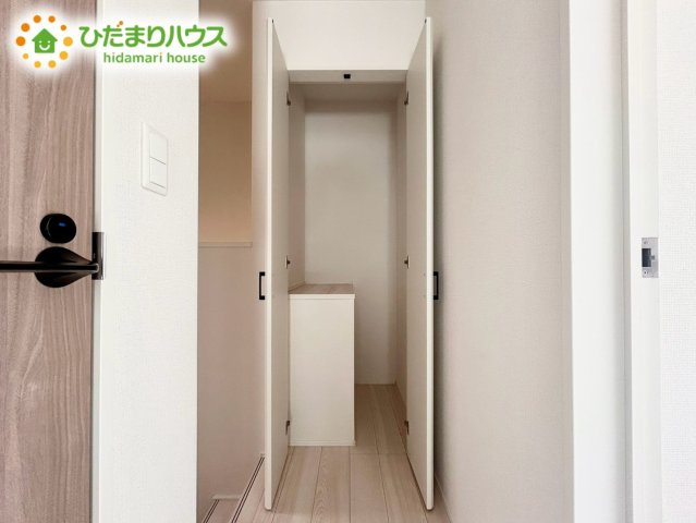 桶川市上日出谷南6期　新築戸建　グラファーレ01の収納|２階廊下収納