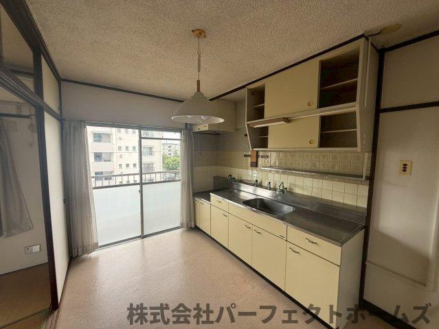 中宮第4住宅74号棟のキッチン|キッチンでお料理をお楽しみください