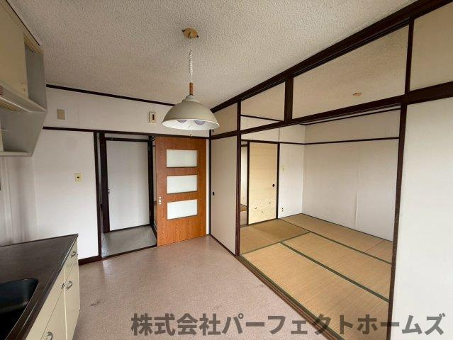 中宮第4住宅74号棟の内装|内装は落ち着いています