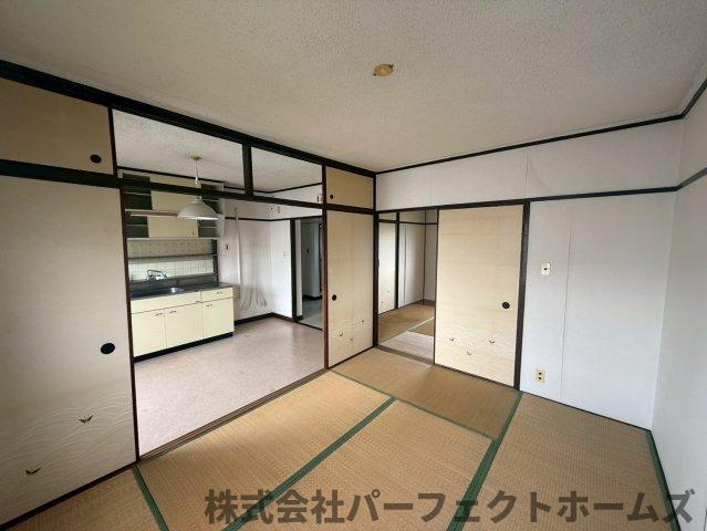 中宮第4住宅74号棟の和室|畳の上でゆっくりとくつろげる和室です