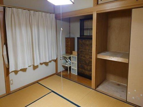 別府市山の手町の和室