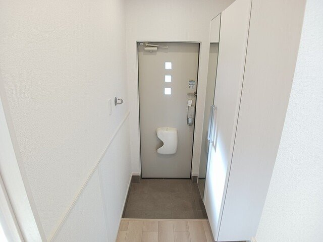 ラーベの玄関|大型のシューズボックスで靴をたくさん収納できます。
