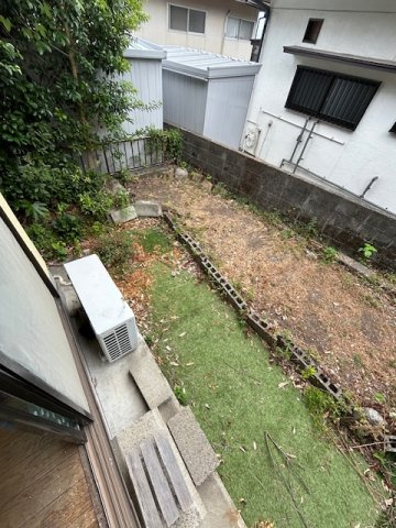 別府市扇山四丁目の庭