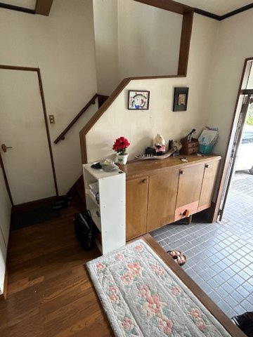別府市扇山四丁目の玄関