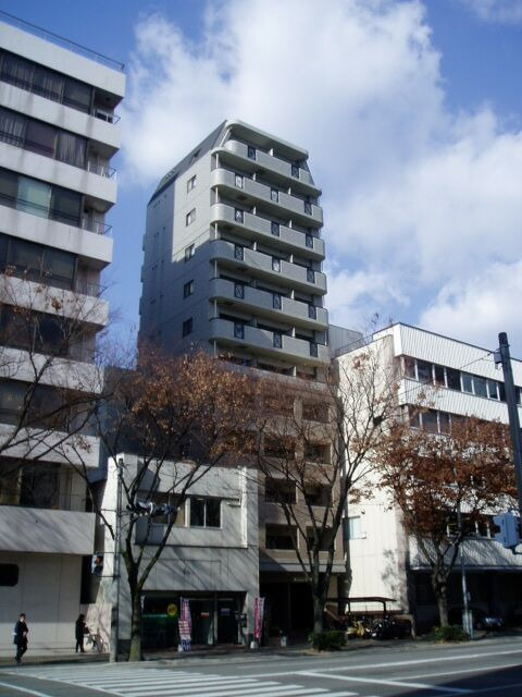 第7マルヤビル博多の外観