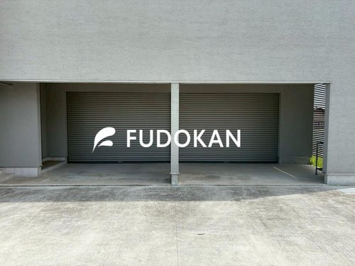 村山市大久保【中古住宅】の駐車場|現地外観写真。