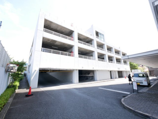 【駐車場】 | 自走式の敷地内駐車場