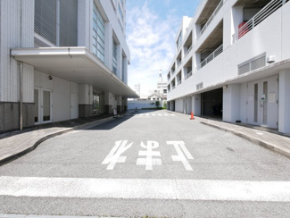 【周辺】 | 便利な車寄せ