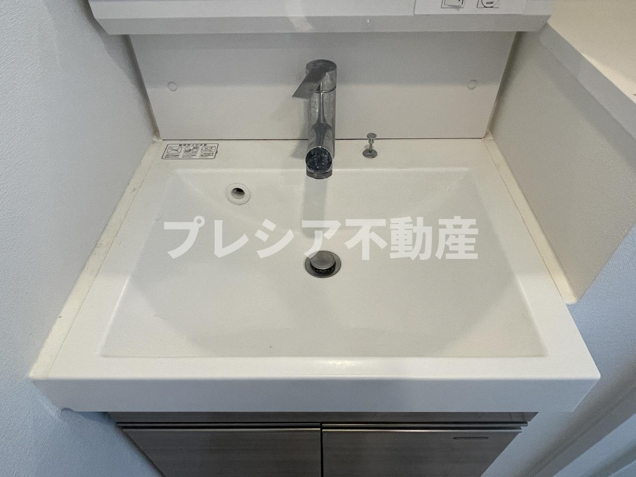 CODE西宮甲子園口（旧ブランTAT甲子園口）の独立洗面台