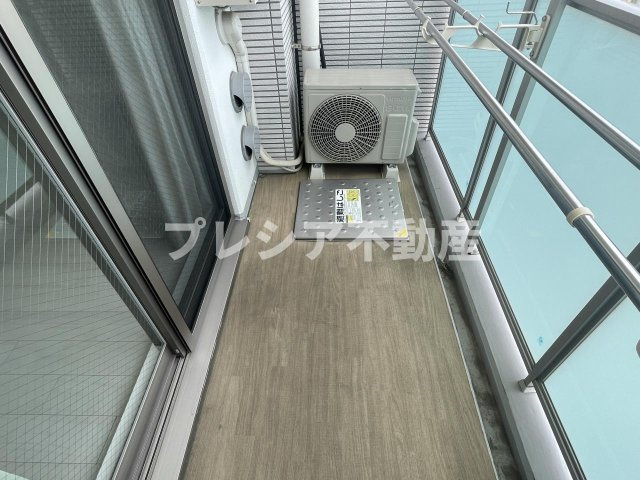 CODE西宮甲子園口（旧ブランTAT甲子園口）のバルコニー