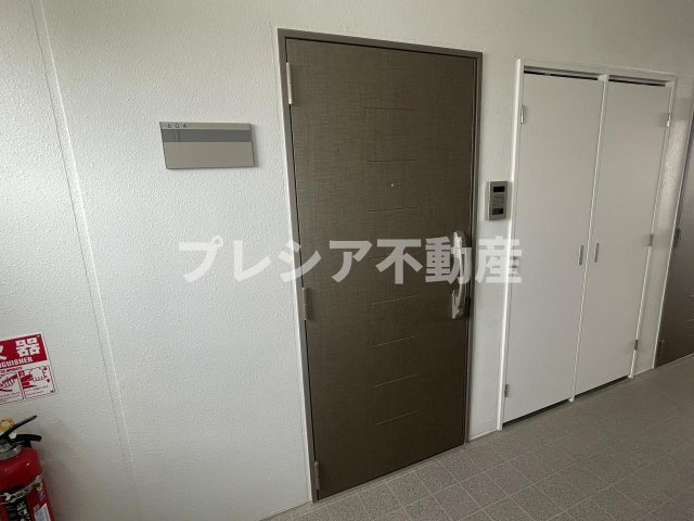 CODE西宮甲子園口（旧ブランTAT甲子園口）の玄関