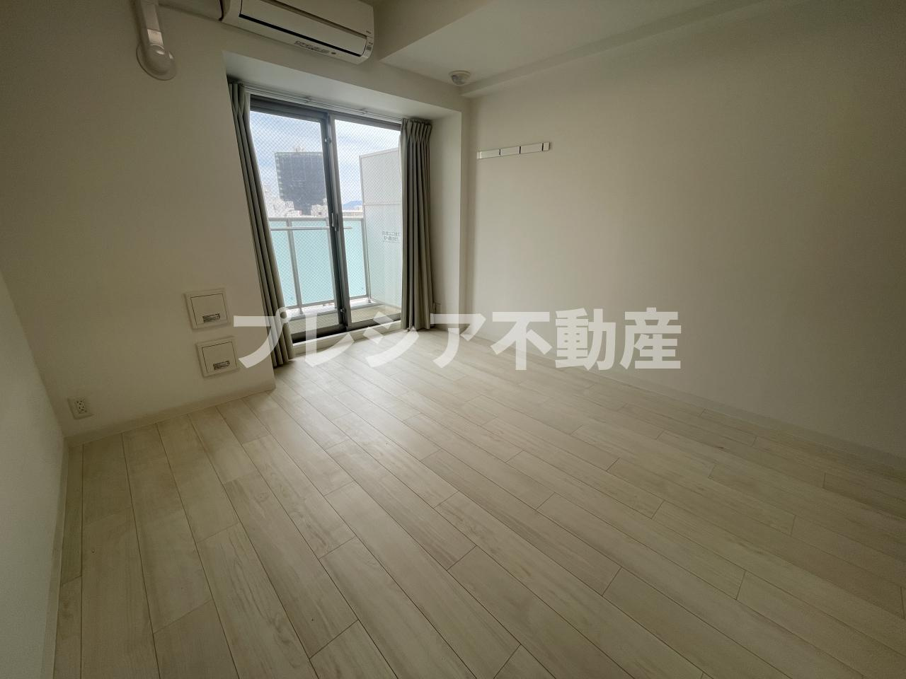 CODE西宮甲子園口（旧ブランTAT甲子園口）の居間・リビング
