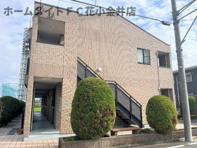 【エントランス】 | フォレストヴィラⅢ | 外観写真（昼）