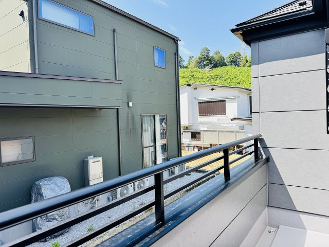 八王子市　長沼町　新築一戸建て　７期のバルコニー|～南・北の2面にバルコニーがあります～
