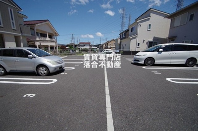 【駐車場】 | ル　リアン | 敷地内駐車場完備