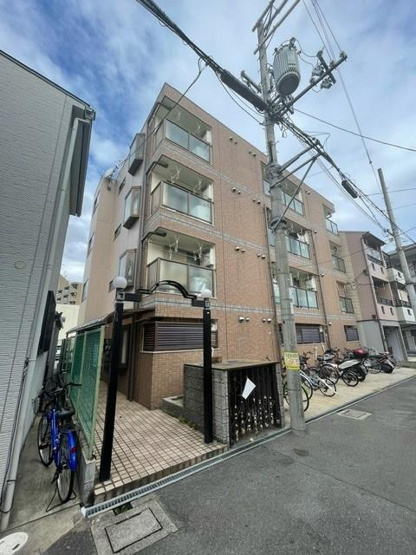 【外観】 | エストゥディオ | 落ち着いた雰囲気の外観です