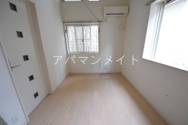 【寝室】 | リーヴェルポート戸塚Ⅱ | 落ち着いた色調のお部屋です