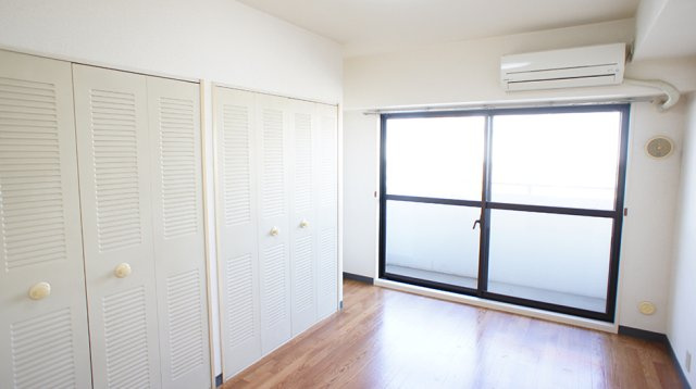 杉並区西荻南３丁目の賃貸マンションの居間・リビング