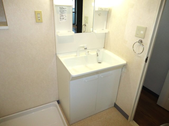 杉並区西荻南３丁目の賃貸マンションの洗面所
