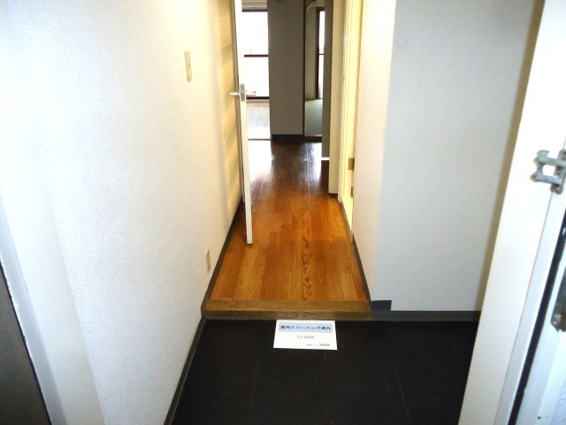 杉並区西荻南３丁目の賃貸マンションの玄関