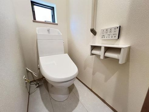 【新築】川越市安比奈新田新築住宅 全1棟のトイレ|シンプルなトイレスペースです