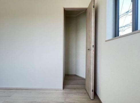 【新築】川越市安比奈新田新築住宅 全1棟の収納|5帖洋室の収納です